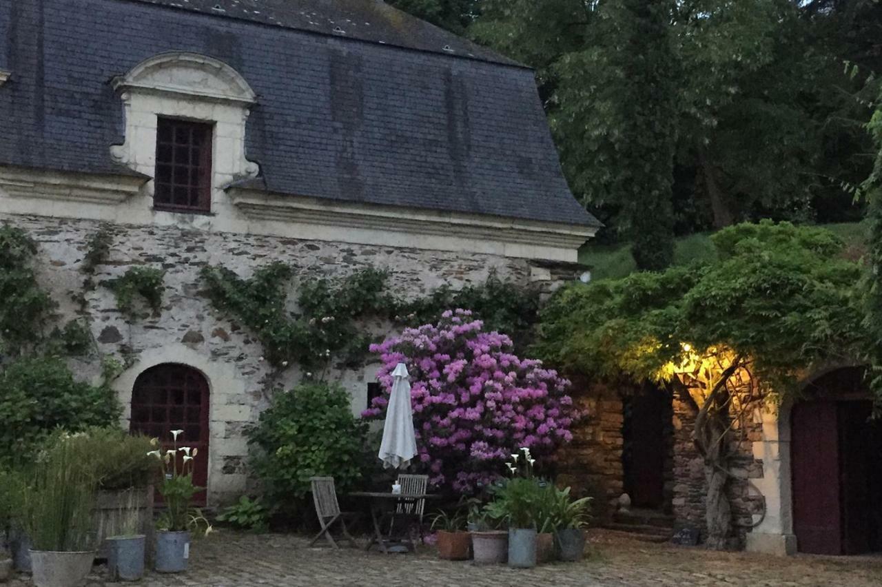 Manoir De La Groye Hotel Saint-Saturnin-sur-Loire Exterior foto